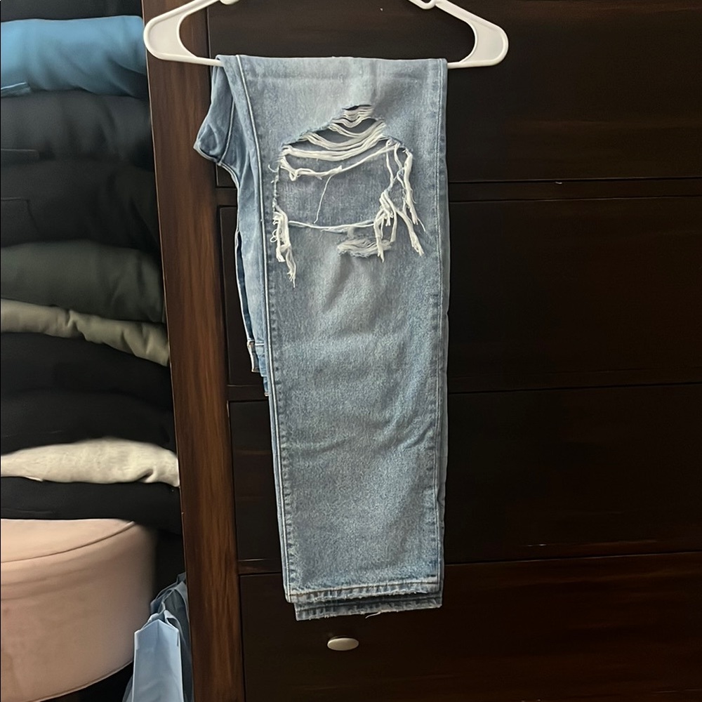 NEVER WORN Levi’s 501 90’s Blue Jeans